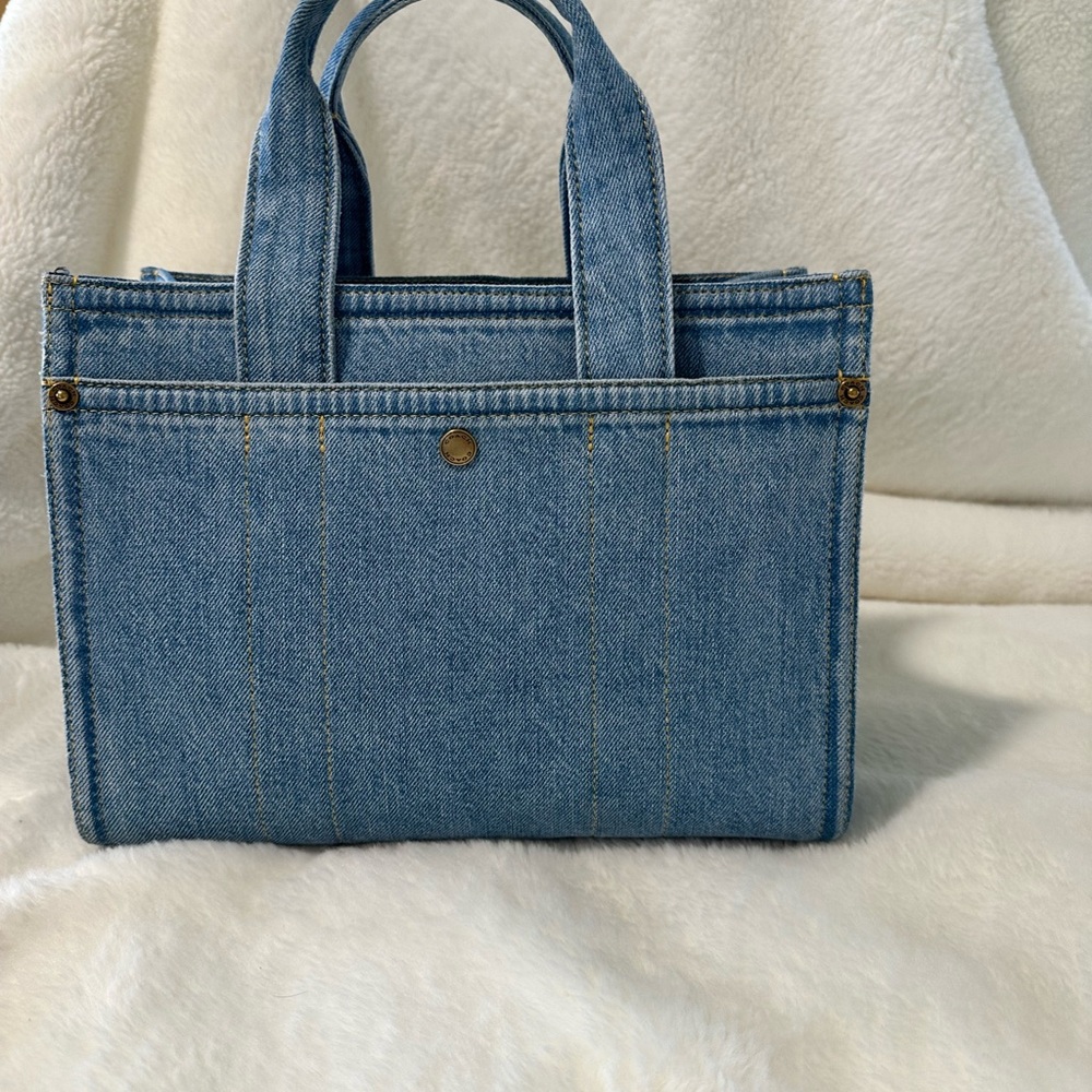 *AUTHENTIC*🫐🍒COACH DENIM CARGO TOTE 26🍒PRISTINE CONDITION🍒🫐 - Picture 2 of 9